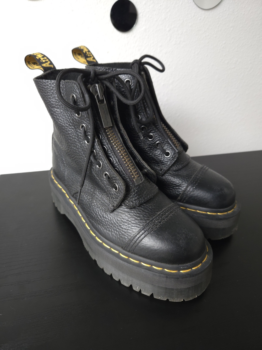 Dr. Martens Sinclair Milled Nappa Black Leather Platform Lace-Up Zip Up Boots 7